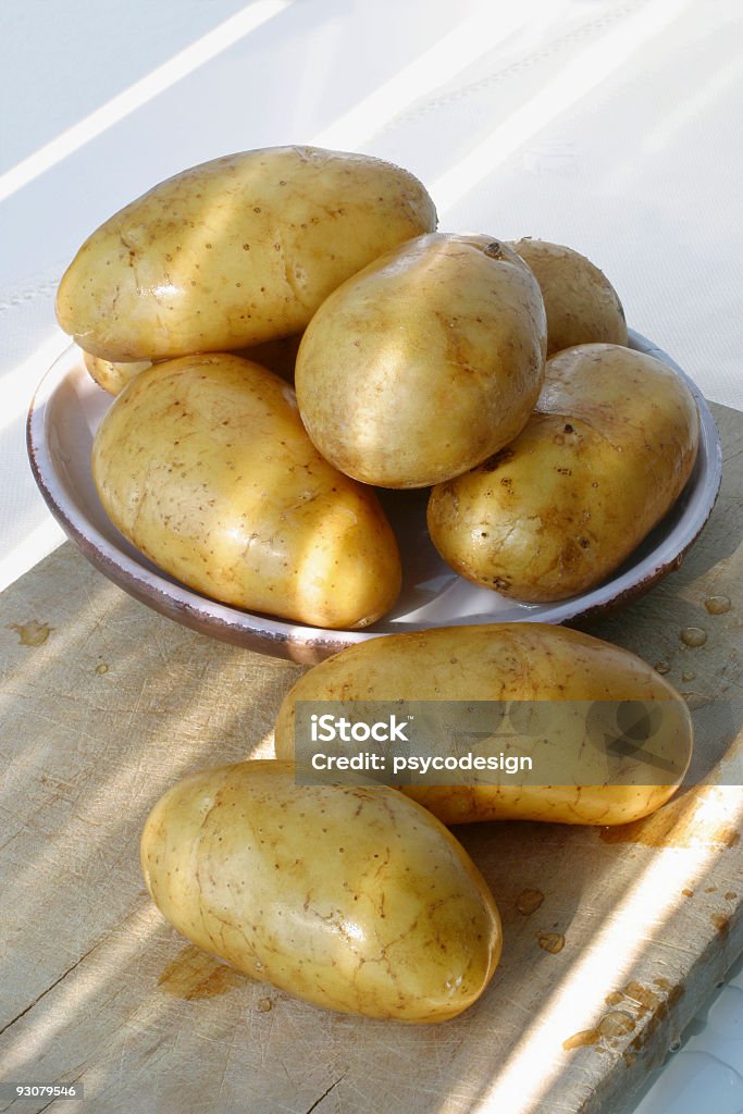 patate dans luce naturelle - Photo de Aliment libre de droits