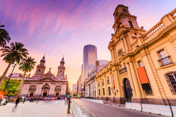 칠레 santiago de chile - tourism town square tower cityscape 뉴스 사진 이미지