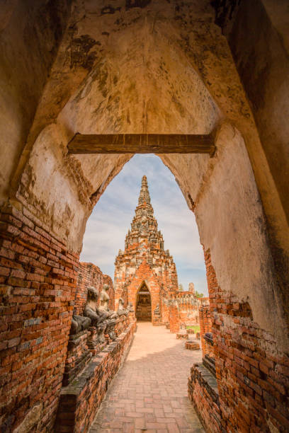 wat chaiwatthanaram - tempel d'ayutthaya, thailand - wat chaiwattanaram stock-fotos und bilder
