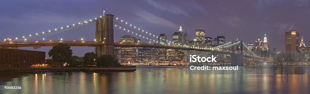 Distrito financeiro de Nova York no Panorama noturno - Foto de stock de New York City royalty-free