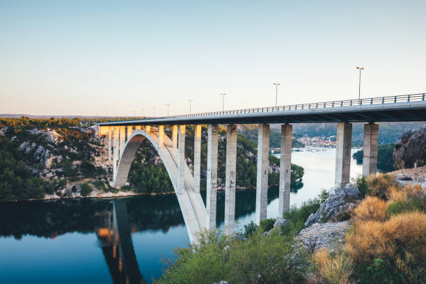 istock Concrete Arch Bridge Over The Krka River 930875776