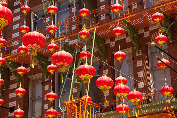 la chinatown di san francisco - chinatown foto e immagini stock