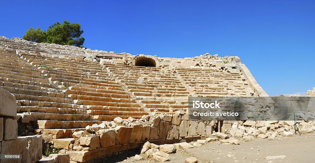 Anfiteatro antigua - Foto de stock de Aire libre libre de derechos