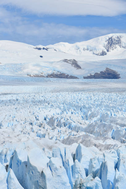 glaciar perito moreno en el lago argentino, el calafate, parque nacional los glaciares, patagonia, argentina, américa del sur - patagonia ice shelf vertical argentina fotografías e imágenes de stock