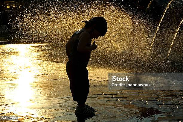 Foto de Verão Na Cidade e mais fotos de stock de Alegria - Alegria, Atividade, Bebê