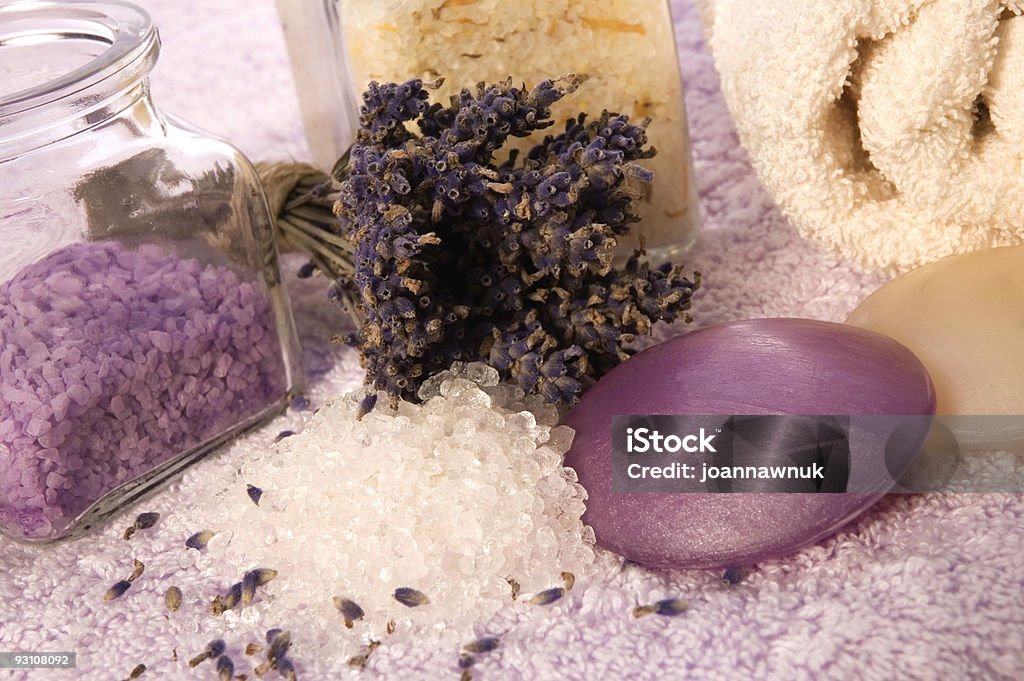 Haves Aromatherapie-Bad mit Lavendel - Lizenzfrei Alternative Behandlungsmethode Stock-Foto
