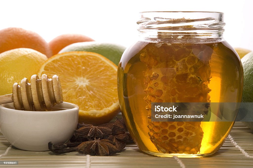 fresh mel com favo de mel, frutas e especiarias - Foto de stock de Alimentação Saudável royalty-free