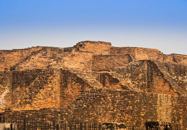 istock Angulimal Stupa In Savatthi , India 931086644