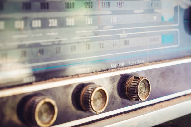 istock vintage radio receiver 931091092