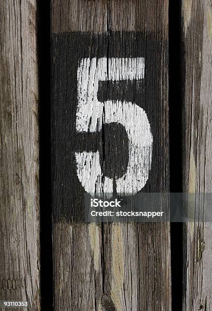 The Number Five On A Wooden Post Stock Photo - Download Image Now - Color Image, Dirty, No People