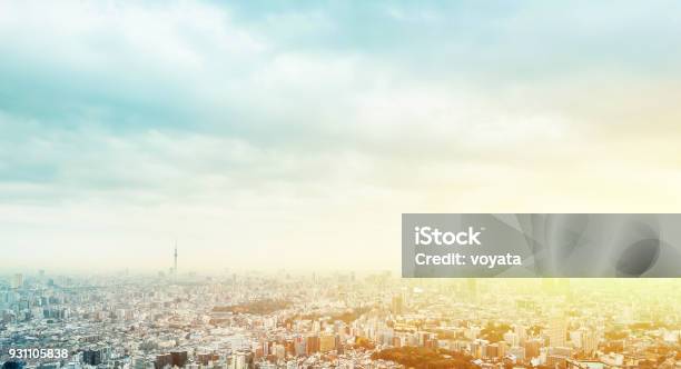 Vista Aerea Panoramica Dello Skyline Della Città Moderna Di Ikebukuro A Tokyo Giappone - Fotografie stock e altre immagini di Città