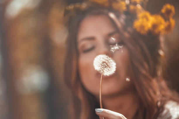 istock He loves me, he loves me not... 931113376