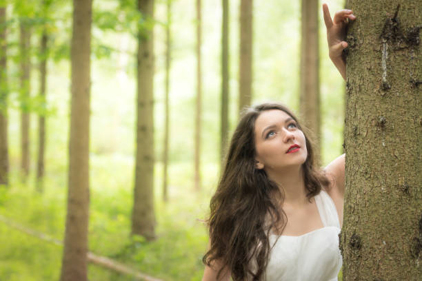 istock Brunette girl in the forest 931182952