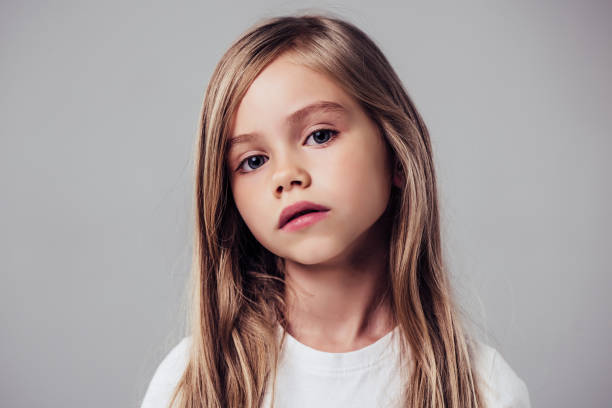 istock Little cute girl 931208058