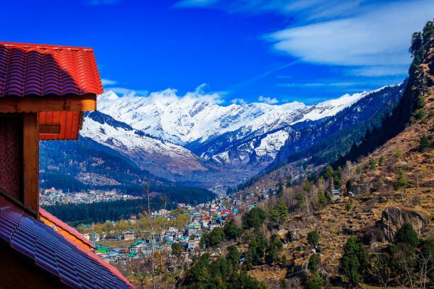 istock View of Manali,India 931332476