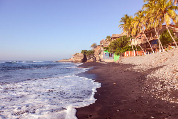 istock El Tunco Beach in Salvador 931333400