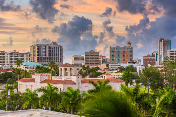 istock Sarasota, Florida, USA Skyline 931338566