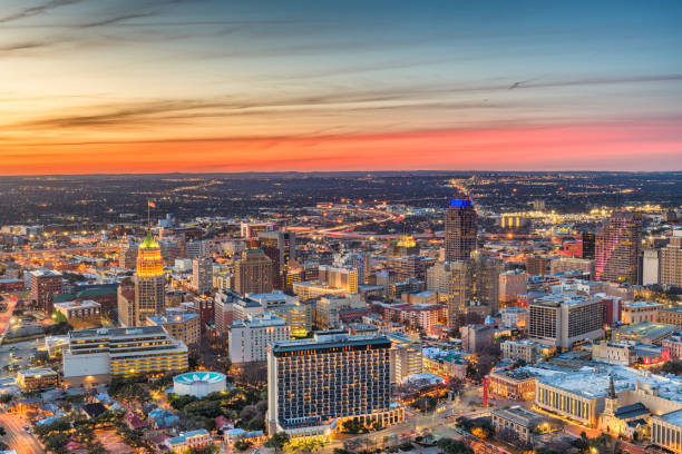 istock San Antonio, Texas, USA Skyline 931339958