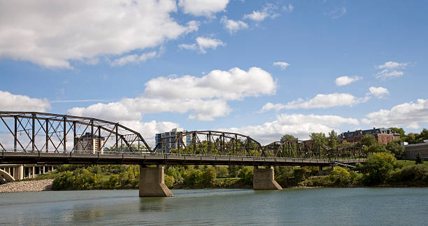 istock Victoria Bridge over South Saskatchewan River in Downtown Saskatoon 93138725