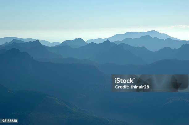 Photo libre de droit de Foothills banque d'images et plus d'images libres de droit de Calque - Calque, Chaîne des Cascades, Admirer le paysage