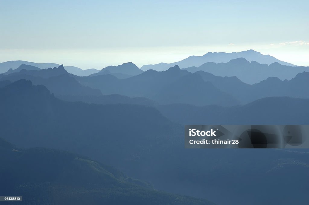산기슭에 위치한 - 로열티 프리 다층 효과 스톡 사진