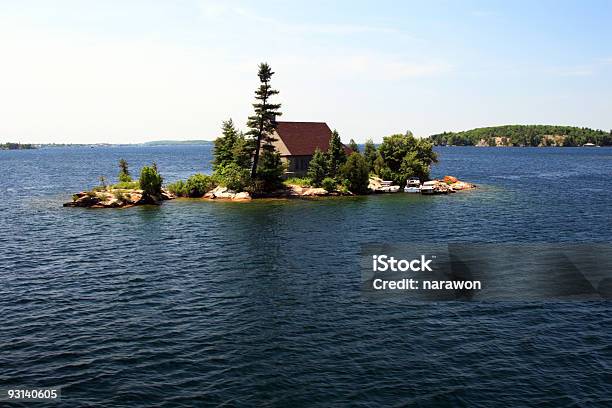 Foto de Lonely House e mais fotos de stock de Ilha - Ilha, Solidão, Estado de Nova York