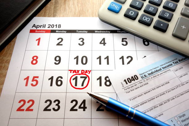 istock Calendar on office desk showing date April 17 2018 931413544