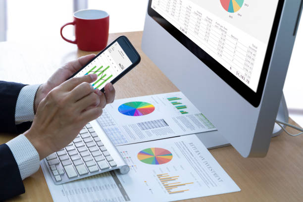 istock Business Performance and Investment Risk Analysis 931419410