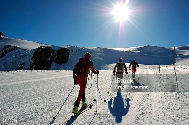 Skitourengeher Stockfoto und mehr Bilder von Menschengruppe - Menschengruppe, Berg, Bergsteigen