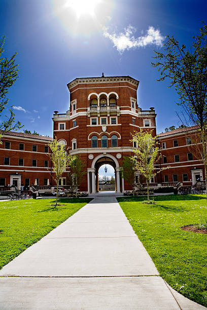 Vertical panorama of the OSU Weatherford Building Weatherford building on the campus of Oregon State University in Corvallis, OR oregon state university stock pictures, royalty-free photos & images