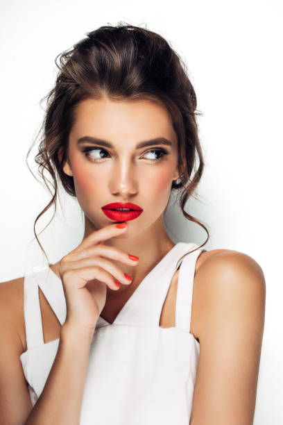 istock Beautiful woman with stylish hairstyle 931465792