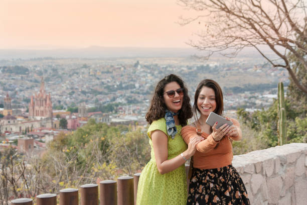 istock Friends traveling in Mexico 931476482