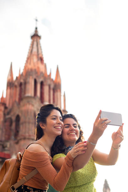 istock Friends traveling in Mexico 931477344