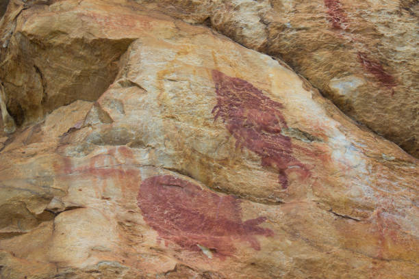 istock Archaeological rock paintings in Lapinha. 931509994
