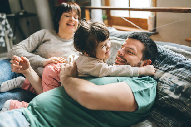 istock Family with one child 931517088