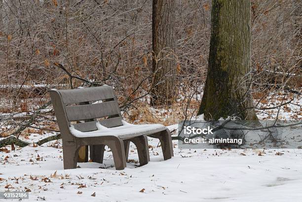 Foto de Vazio Cadeira e mais fotos de stock de Worcester - Worcestershire - Worcester - Worcestershire, Neve, Pensilvânia