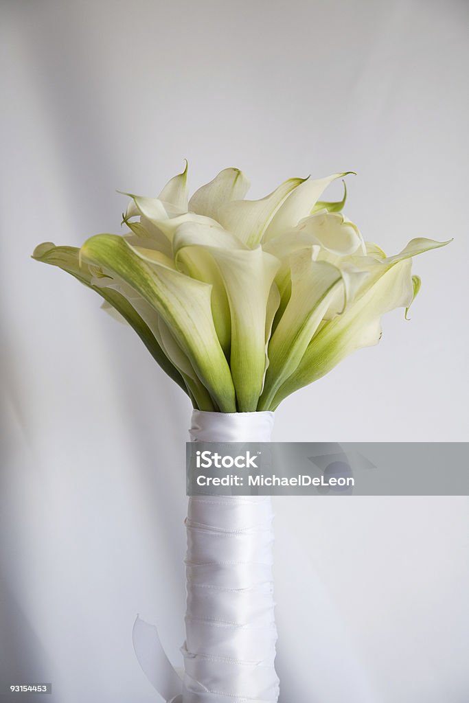 bouquet de la mariée droit sur blanc en lin - Photo de Amour libre de droits