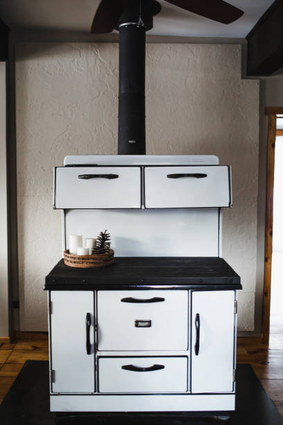 istock Antique wood burning stove 931557788