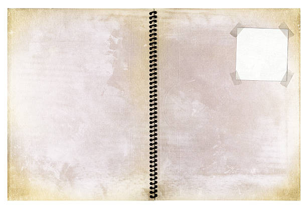 vierge carnet à spirale - spiral notebook ring binder old paper photos et images de collection
