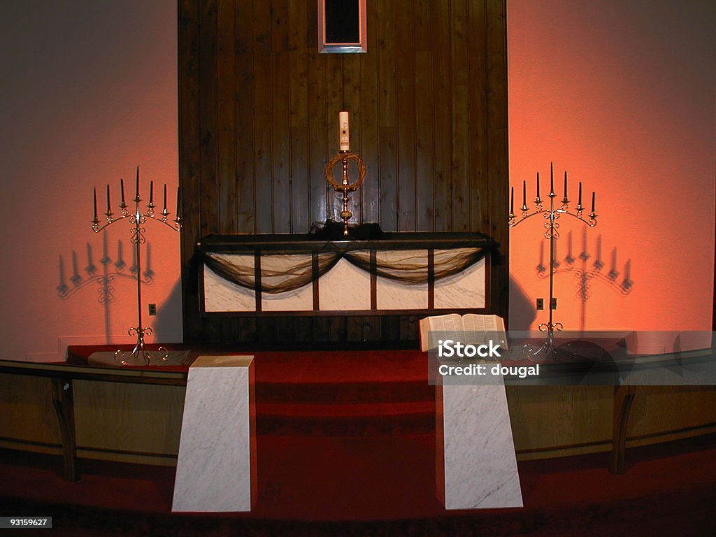 Iglesia Altar en primer plano - Foto de stock de Altar libre de derechos