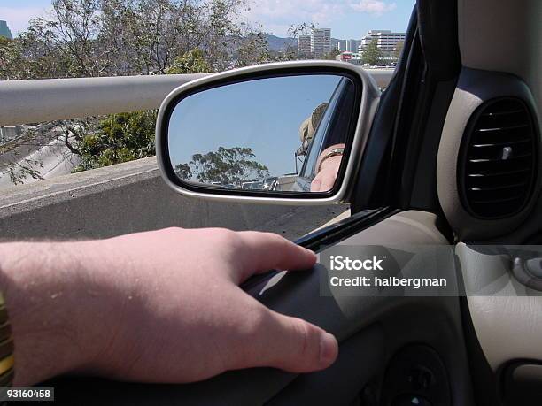 Foto de Preso No Viaduto e mais fotos de stock de Autoestrada - Autoestrada, Braço humano, Cidade de Los Angeles