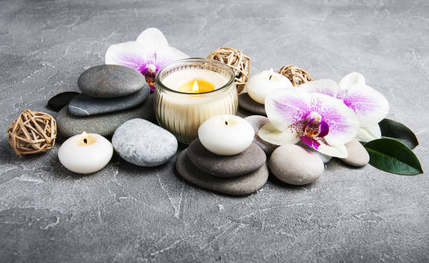 istock Spa concept with orchid flowers 931624884