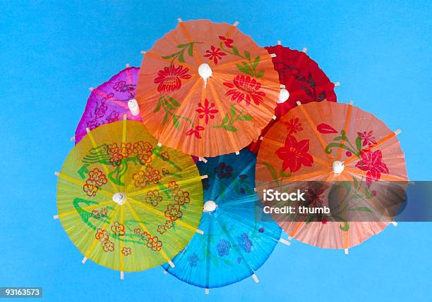 Photo libre de droit de Asiatique Cocktail Parasols N 2 banque d'images et plus d'images libres de droit de Ombrelle de cocktail - Ombrelle de cocktail, Motif, Boisson