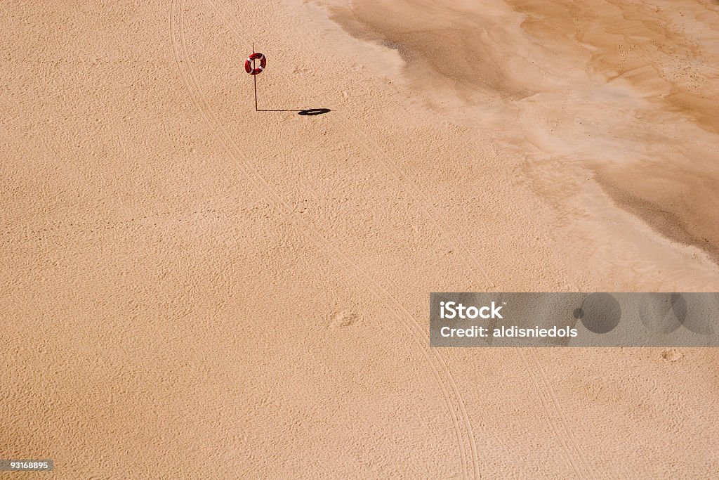 Solitude beach - Photo de Bouée de sauvetage libre de droits