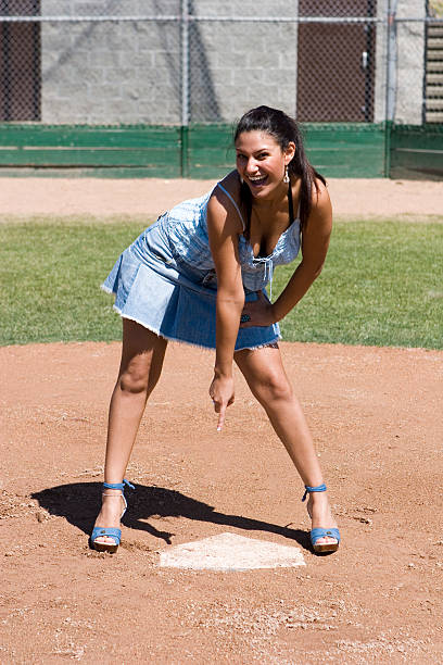 fazer uma corrida até à base - baseball diamond baseball home base base imagens e fotografias de stock