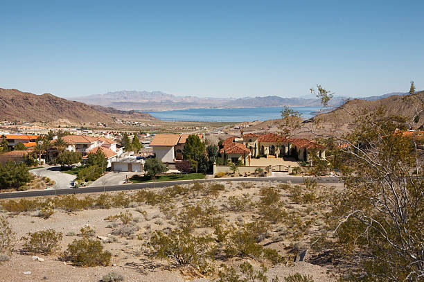 istock Houses overlooking lake Mead in Boulder city 93169544