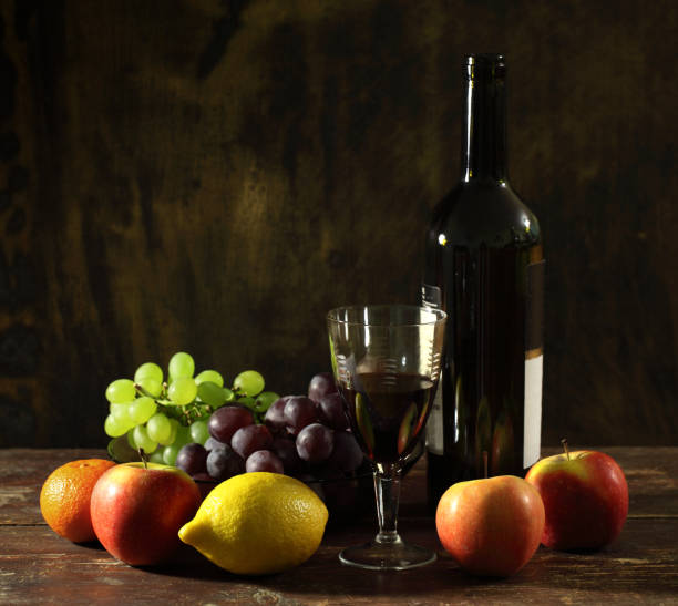 istock Wine and fruits 931703118