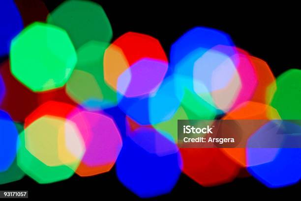 Luci Di Colore Festoso Sfocato - Fotografie stock e altre immagini di Astratto - Astratto, Attrezzatura per illuminazione, Blu