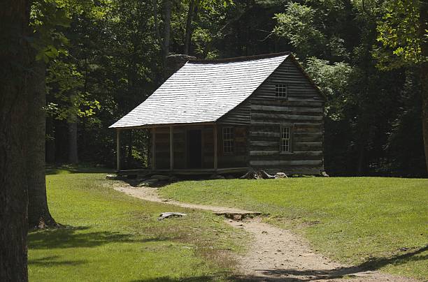 istock Carter Shields Log Cabin, Cades Cove 93171191