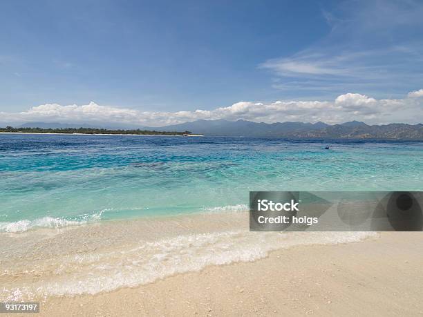 Ilha De Gili Cena De Praia - Fotografias de stock e mais imagens de Ao Ar Livre - Ao Ar Livre, Azul, Cais - Estrutura Feita pelo Homem